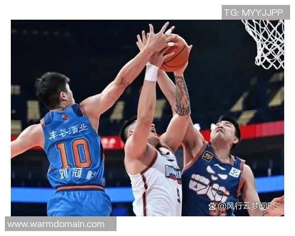 重庆篮球队状态变革引发热议球迷期待新赛季表现提升 重庆篮球队状态变革引发热议球迷期待新赛季表现提升