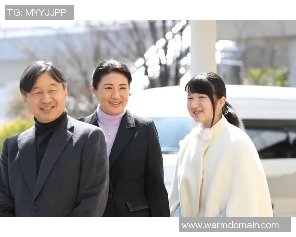 日本足球明星携手综艺节目展现多才多艺魅力引发观众热议 日本足球明星携手综艺节目展现多才多艺魅力引发观众热议