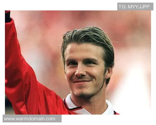 足球明星贝壳鲍姆的传奇人生与绿茵场上的辉煌成就解析 足球明星贝壳鲍姆的传奇人生与绿茵场上的辉煌成就解析